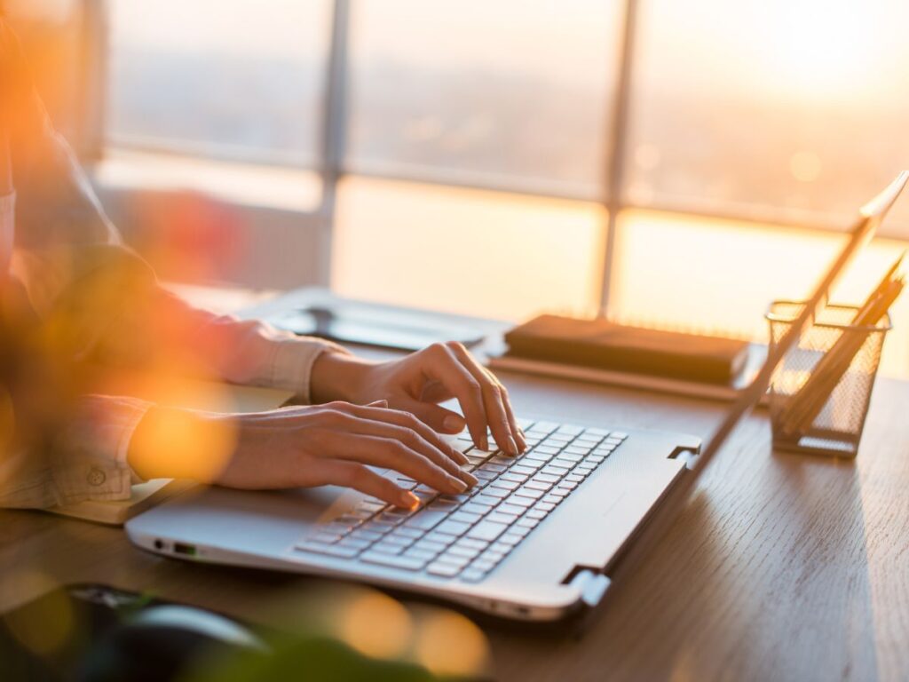 Rédacteur web SEO rédacteur web SEO est une bonne option pour débuter en tant que digital nomad