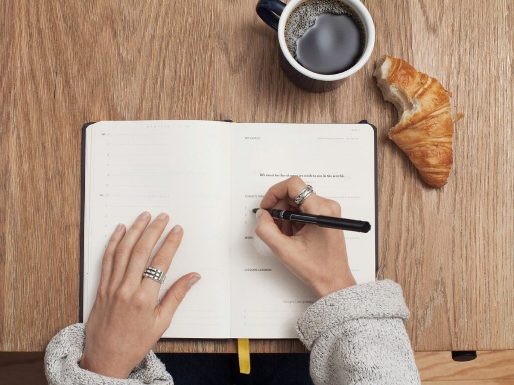 Ecrire permet de lâcher prise en libérant de son esprit toutes les choses que l'on ne peut pas contrôler 