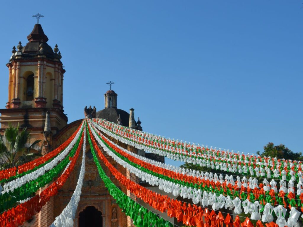 le devant d'une église au Mexique