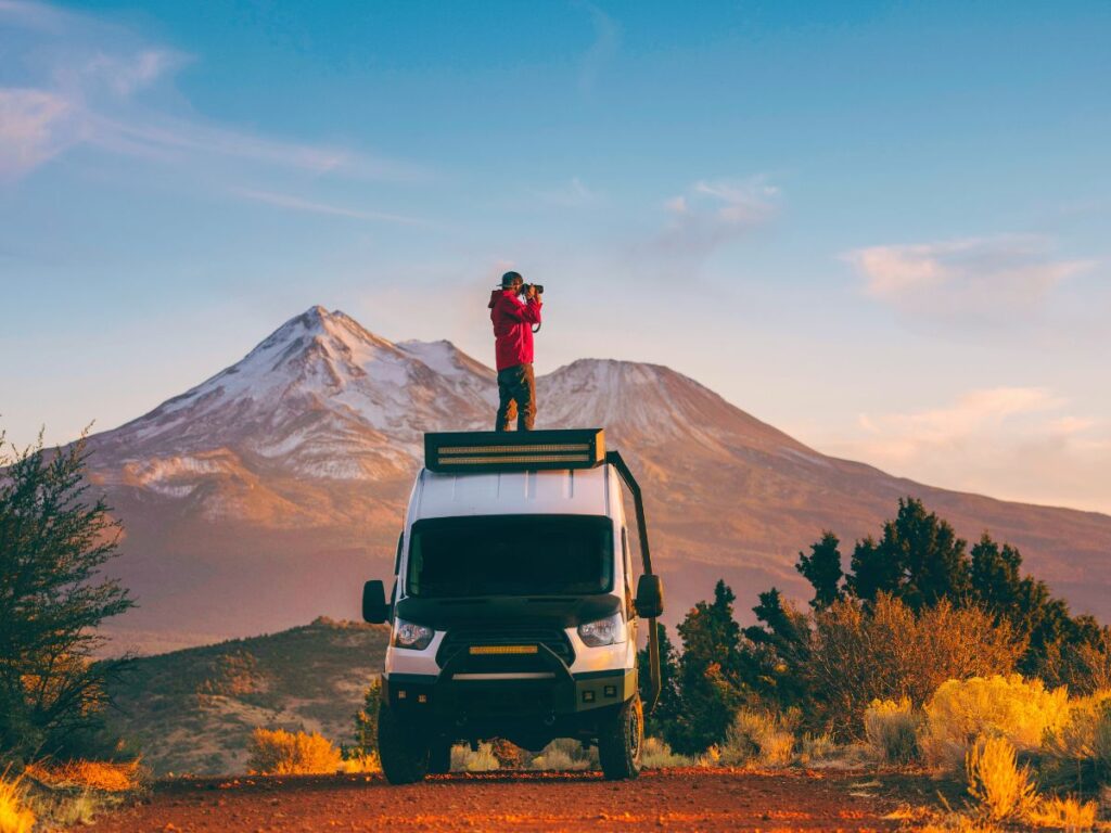 La découverte de paysages en vanlife La vanlife permet la découverte de divers paysages