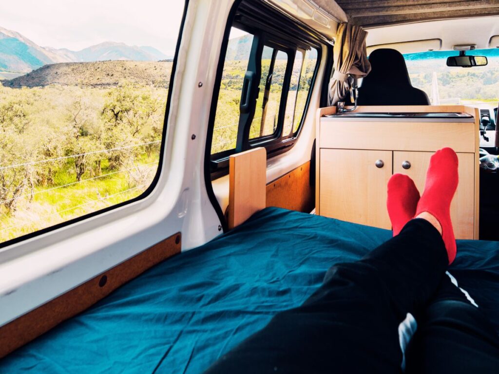 Slow travel et Vanlife Slow travel et Vanlife sont deux philosophies différentes